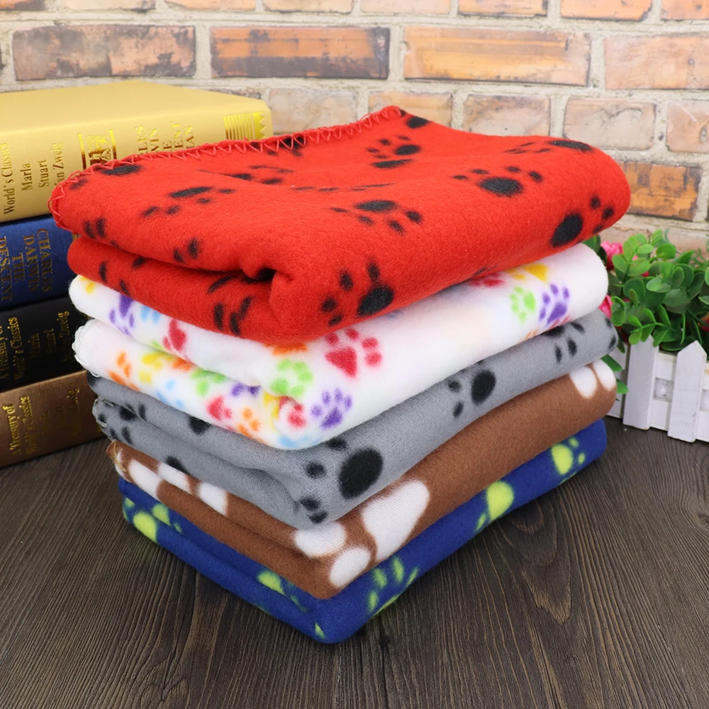 Soft-Fleece-Pet-Dog-Blanket-Warm-Winter-Dog-Cat-Bed-Mat-Paw-Print-Puppy-Sleeping-Blankets-1